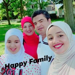 Meet your Posher, Fatma